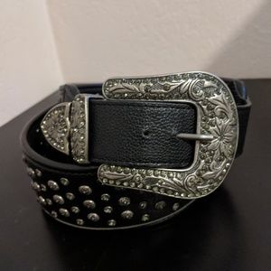 Black and silver wide hip belt